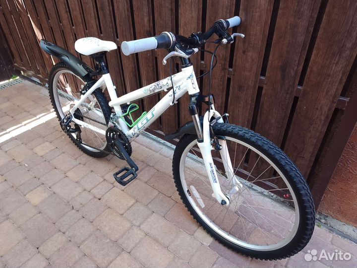 Велосипед GT Laguna колеса 24