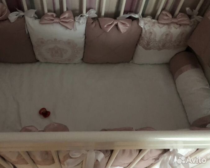 Бортики на детскую кроватку