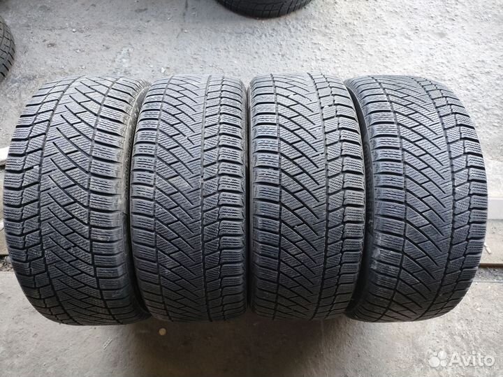Continental ContiVikingContact 6 225/45 R17