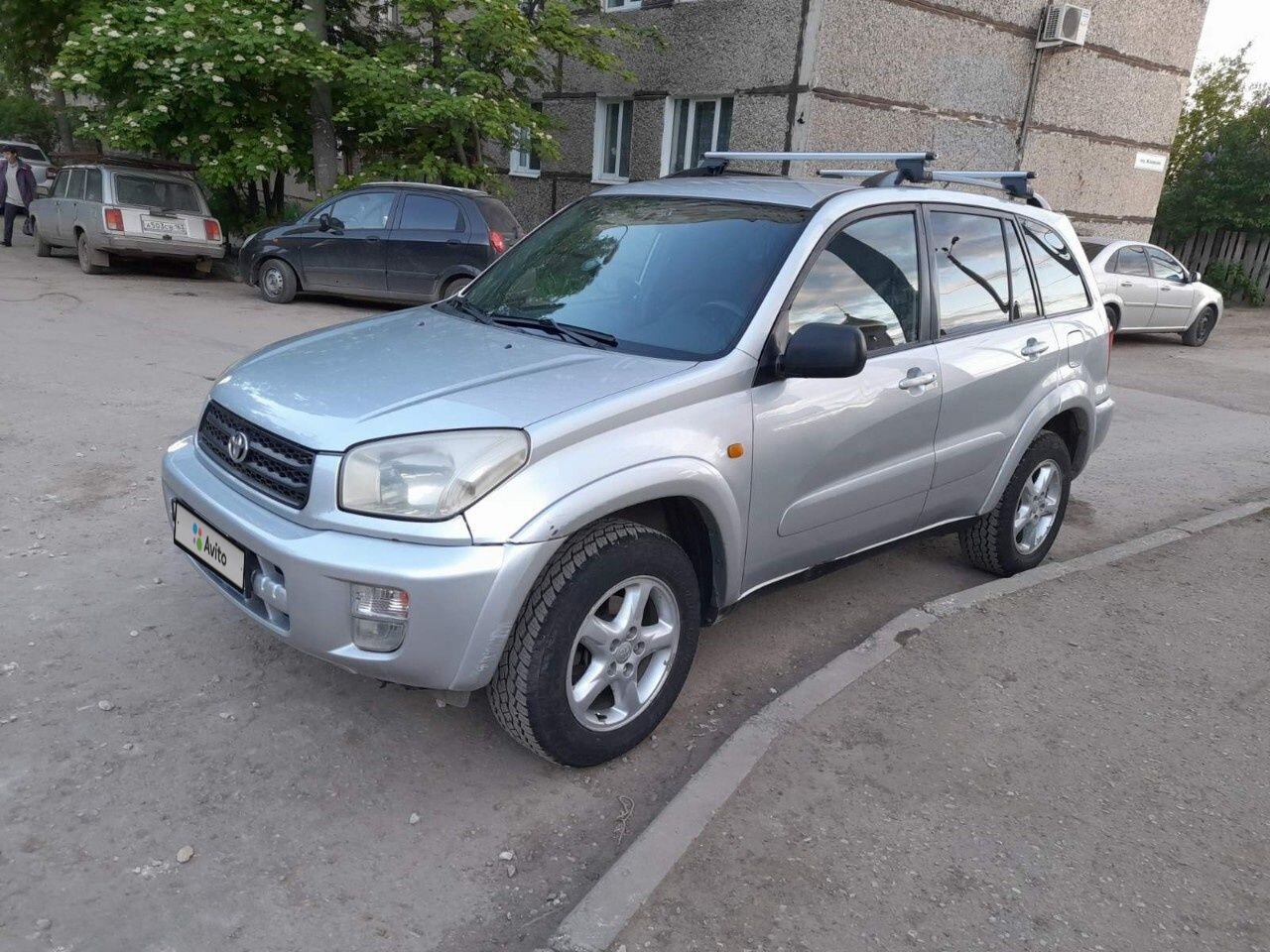 Toyota RAV4: фото владельца