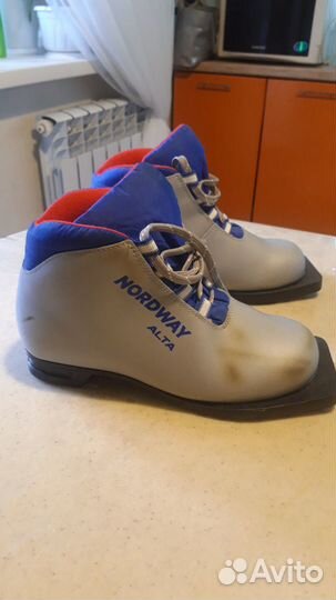 Лыжные ботинки Nordway р. 35