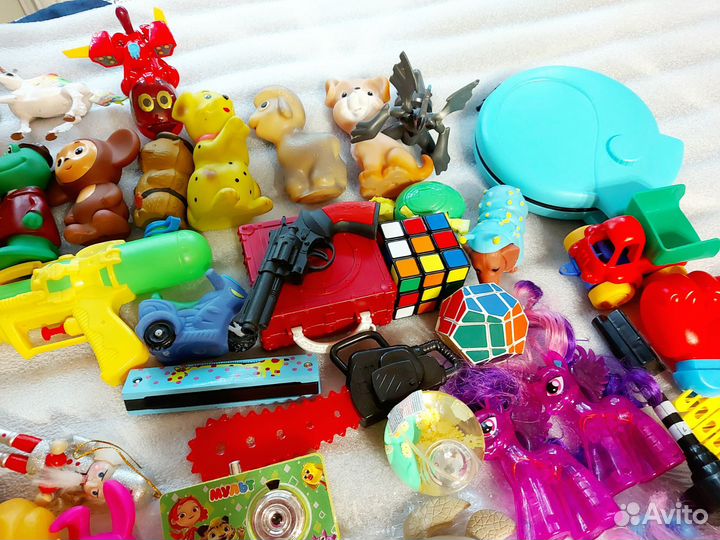 Игрушки большим пакетом 3,6 кг