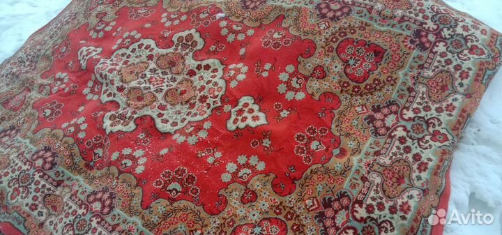 Ковер бу шерстяной