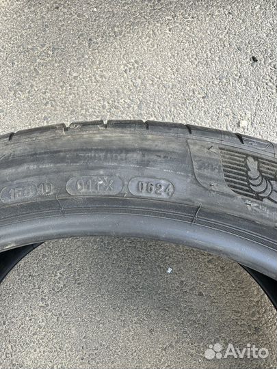 Michelin Pilot Sport 4 S 275/35 R19 и 245/40 R19 98Y