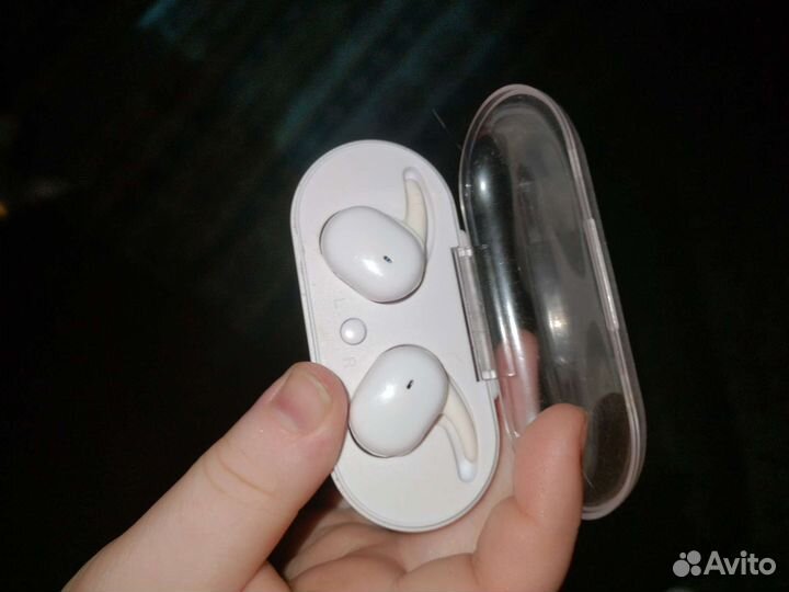 Беспроводные наушники