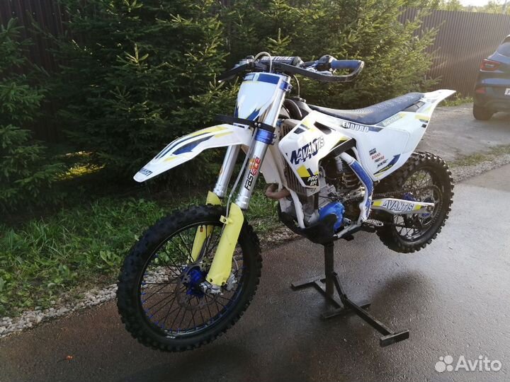 Продаётся avantis 300 pro enduro 10мч