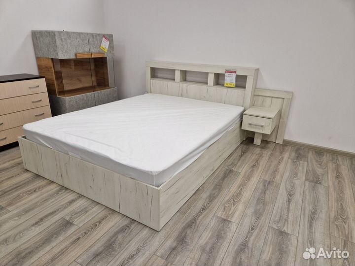 Кровать выставоч. ортопед с тумбой 1.6 без матраса