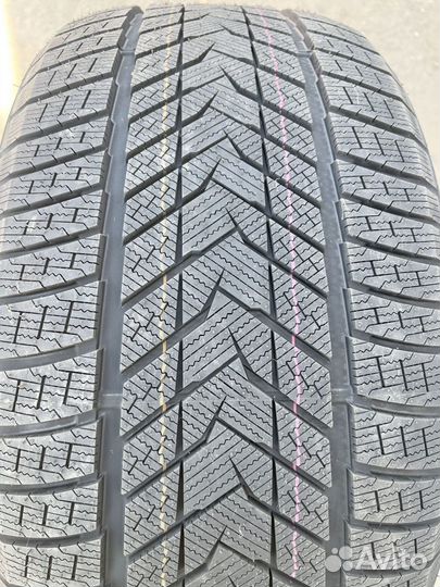 Sonix WinterXPro 999 315/40 R21 129U