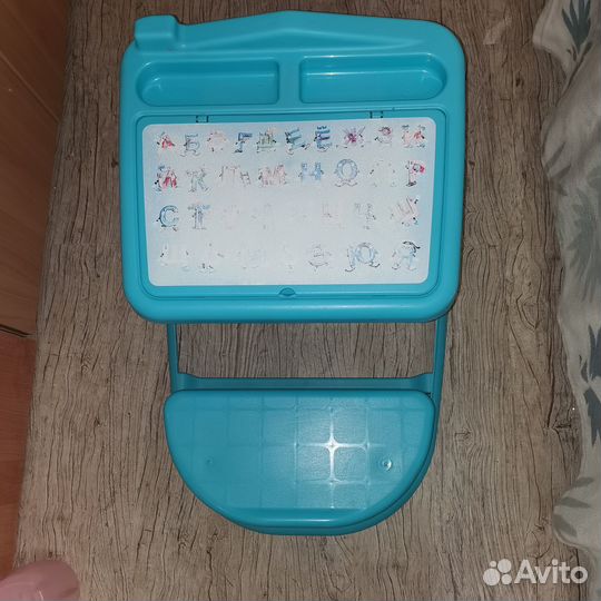 Детский столик