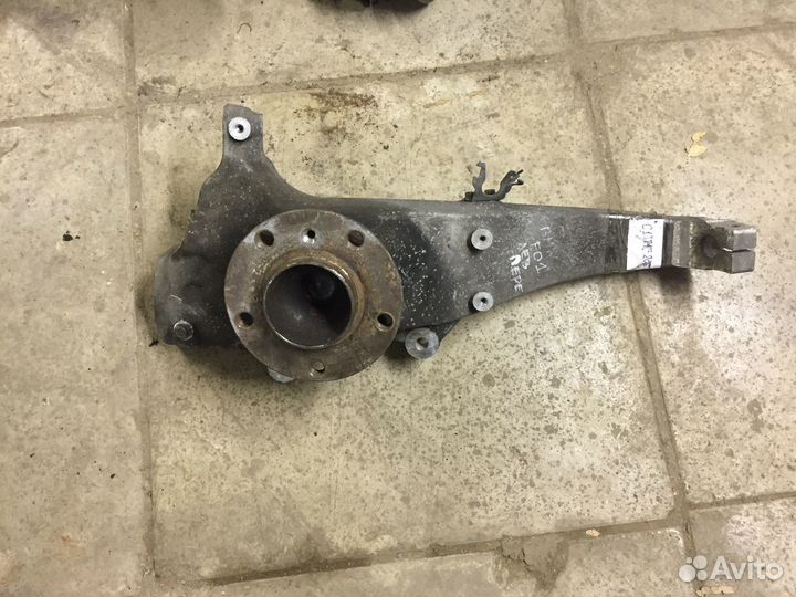 Кулак поворотный передний левый BMW : 7 F01 F02