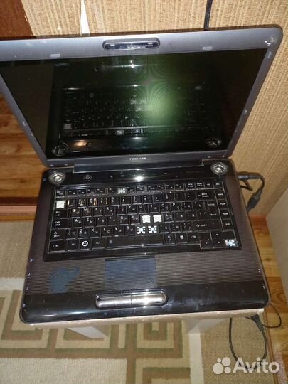 Ноутбук toshiba