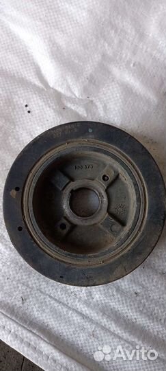 Шкиф коленвала toyota харьер