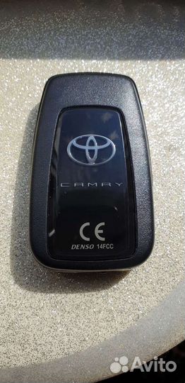 Ключ toyota camry