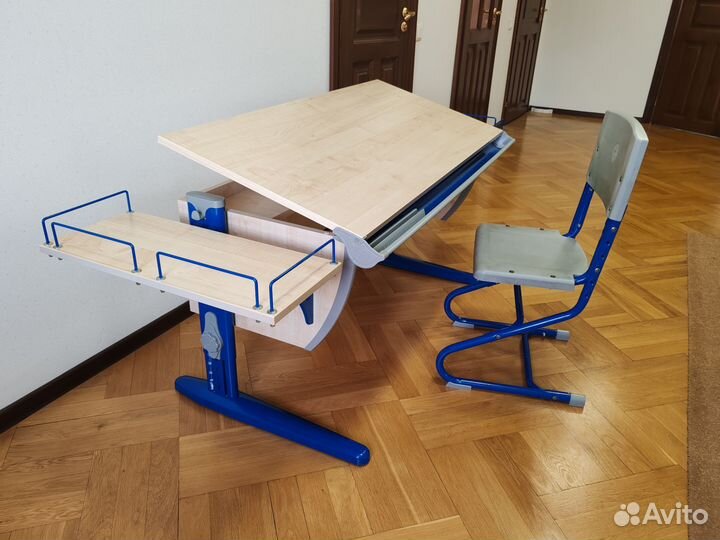 Растущая парта и стул деми