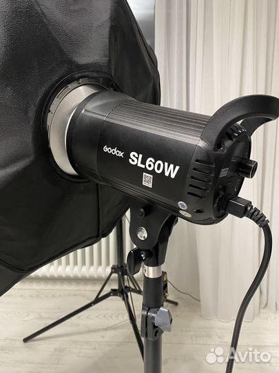Свет для съемки Godox SL60W