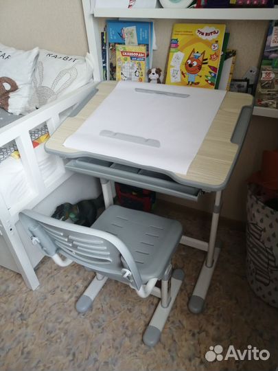 Растущая парта и стул бу