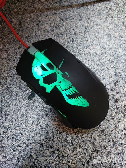 Комплект клавиатура + мышь Qumo Axe Strike