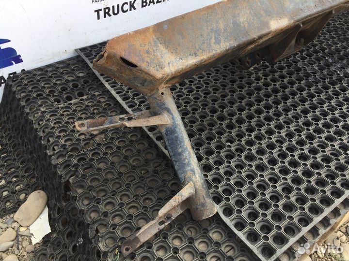 Усилитель переднего бампера Man L2000