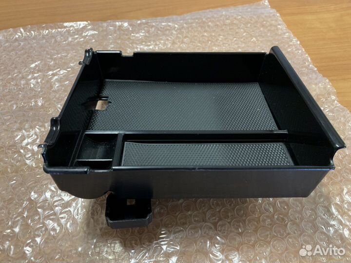 Вставка в подлокотник Mazda xc5ll 2017