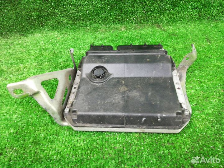 Блок управления двигателем Toyota Avensis 3 896610