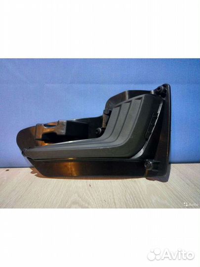 Заглушка противотуманной фары левая правая