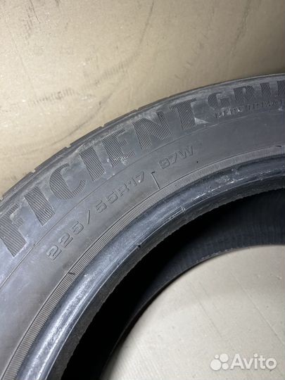 Goodyear EfficientGrip Performance 225/55 R17 97W