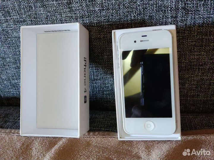 Телефон iPhone 4s