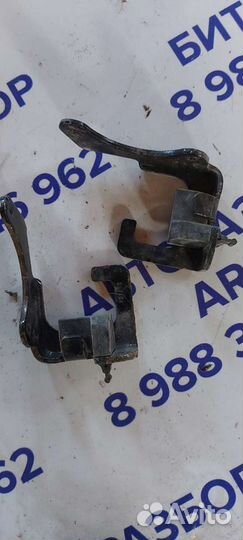 Ограничитель двери на Dodge Caravan