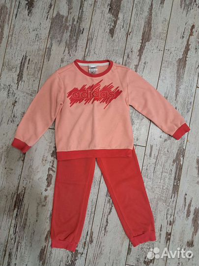 Спортивный костюм adidas для девочек