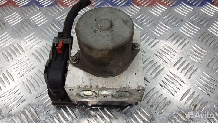 Блок ABS volkswagen tiguan 1 2010