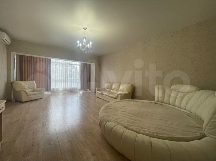 2-к. квартира, 75 м², 1/6 эт.