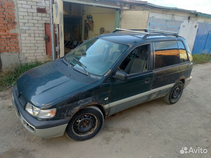 Mitsubishi Space Runner 1.8 МТ, 1997, 290 000 км