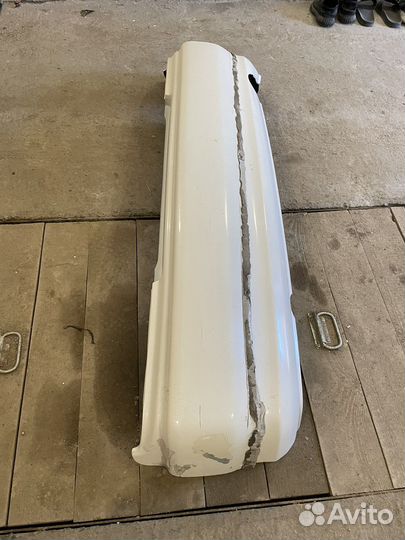 Задний бампер Toyota chaser