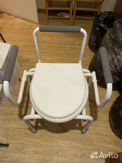 Кресло туалет для инвалидов