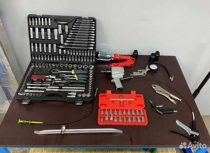 Автосервис самообслуживания, гараж на час