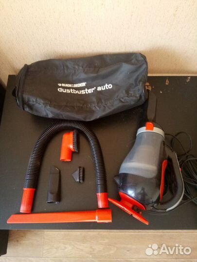 Пылесос автомобильный Black and Decker