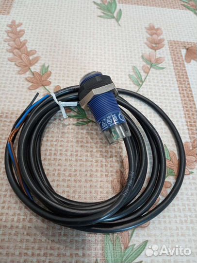 XUB4apanl2 фотоэлектрический датчик Telemecanique