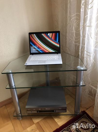 Стеклянная тумба под тв