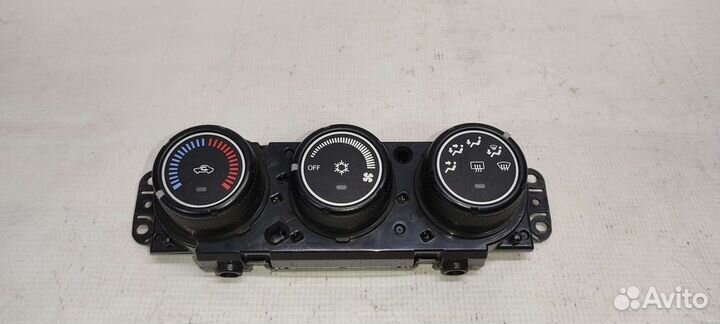 Блок управления отопителем Mitsubishi Lancer X