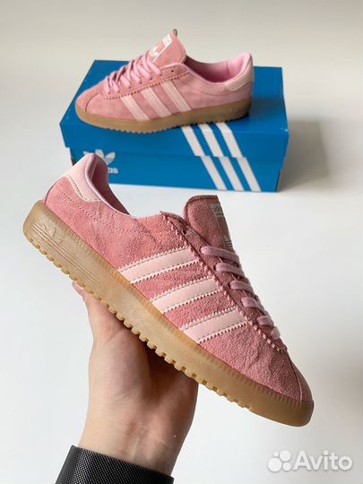 Adidas bermuda pink