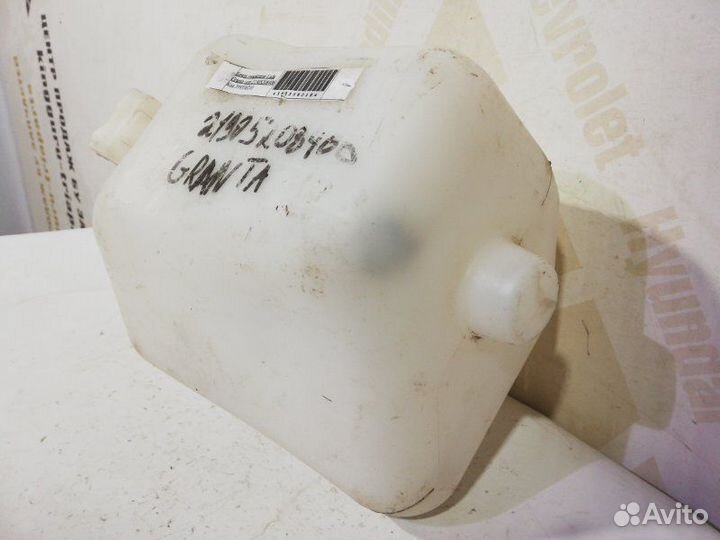 Бачок омывателя LADA Granta 1 2190 до рестайлинг