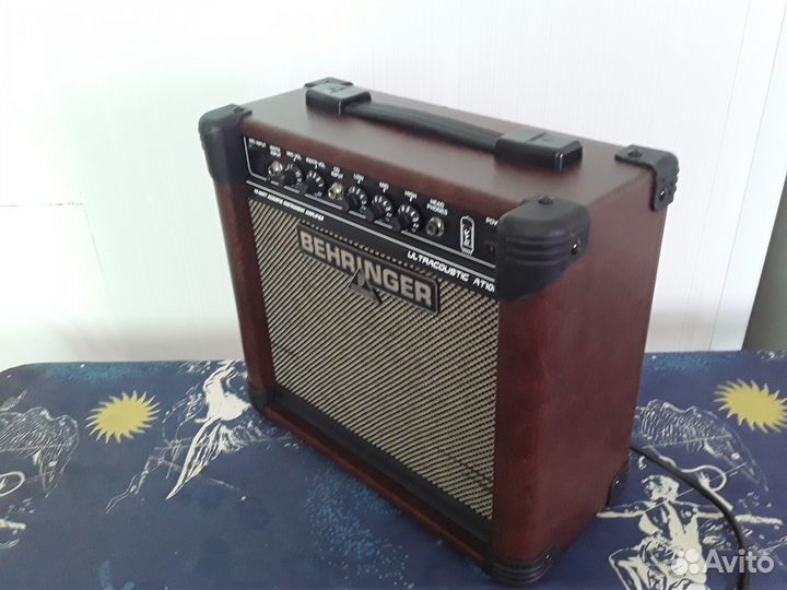 Behringer ultracoustic AT108