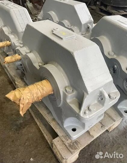 Редуктора /Тельферы /Мотор-Редукторы /лот utxhs 03