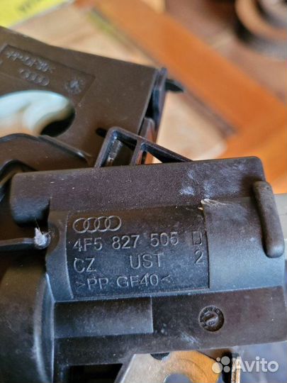 Замок крышки багажника Audi A4 B8 CDH 2010