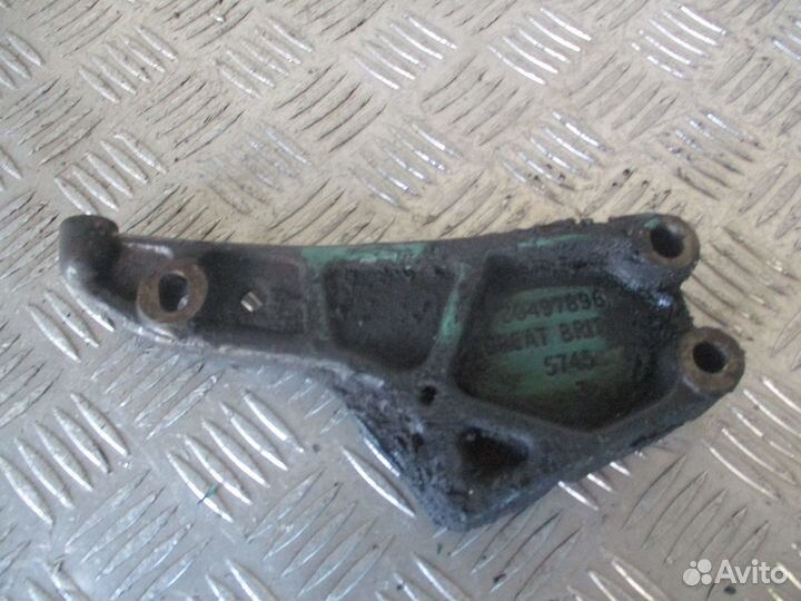 Кронштейн ролика натяжителя Volvo 20497896