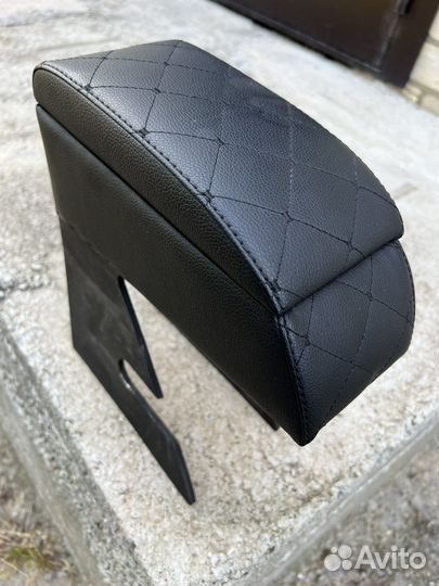 Подлокотник ваз 2114