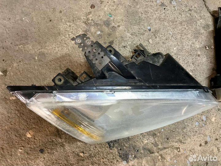 Фары Ford Focus 2 дорестайлинг