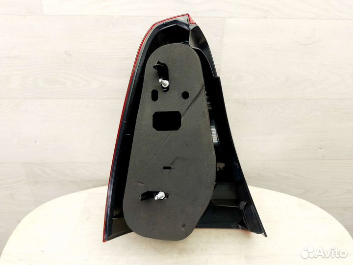 Фонарь задний правый Renault Logan 2004-2009