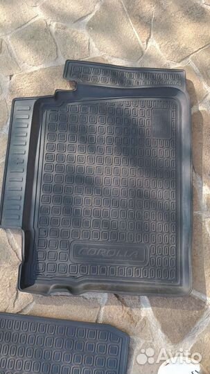 Резиновые коврики Toyota Corolla E160-180