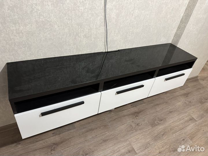 Тумба-консоль IKEA под тв